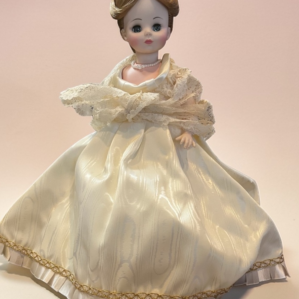 SALEMadame Alexander Harriet Lane First Ladies Doll Series II w/ Tag Vintage 14”